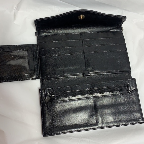 LEE Sands Vintage Black Eel Skin Trifold Wallet W/ snap closure - Picture 3 of 5